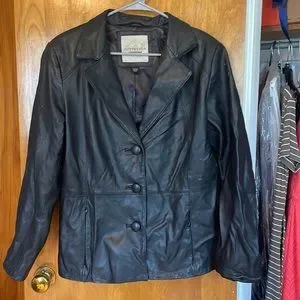 Covington Outerwear Womens Leather Jacket
